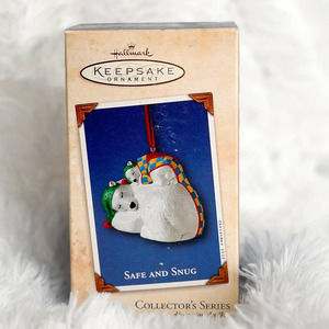 Hallmark 2002 Safe and Snug Keepsake ornament